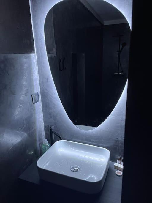 Le Cocon Des Granges - Suite Sauna Jaccuzi Spa Bonnieres-sur-Seine Exterior photo